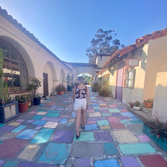 Meet your Posher, Karissa - Picture 1 of 1